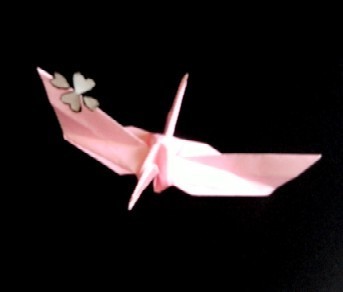 折り紙切り絵「ワンポィント付き変形折り鶴�V」