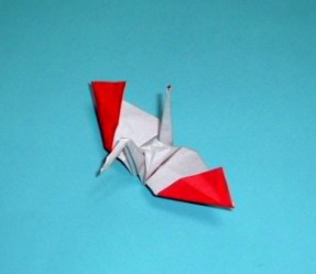 両面を表す折り鶴の説明3
